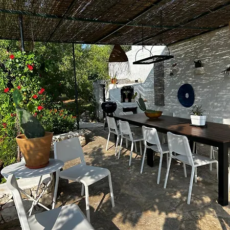 Holiday home Trullo Giardino Sotto La Luna Ceglie Messapica